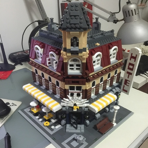 lego modular buildings cafe corner