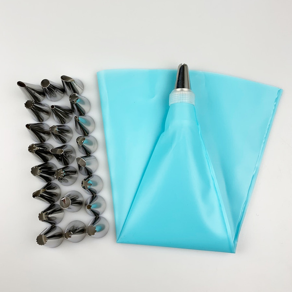 Yiouou Silicone Piping Bag and Nozzle Set,Reusable Icing Piping Cream Pastry Bag and 12 Pcs Piping Nozzle Set for Cake Decorating Yiouou Silicone Piping Bag and Nozzle Set,Reusable Icing Piping Cream Pastry Bag and 12 Pcs Piping Nozzle Set for Cake Decorating