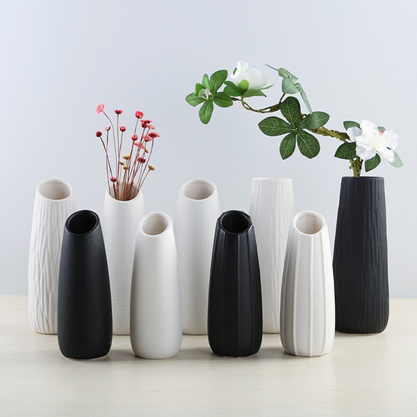 Modern Ceramic Vases White Black Tabletop Vase European Style Home Decoration Black Vase Fashion Flowerpot Creative Gift Wish