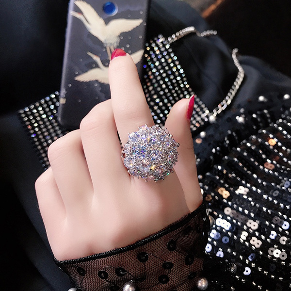 Koolee Ring Jewelry,Luxury Noble Rose Gold Openwork Flowers with Blue Diamond Ladies Ring Jewelry 