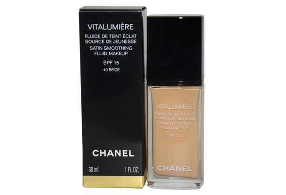 Chanel Vitalumiere Satin Smoothing Fluid Makeup SPF 15 - 40 Beige