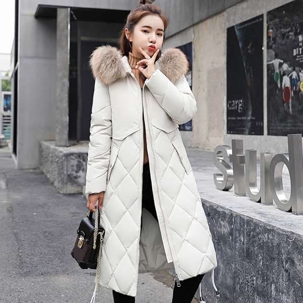 White winter coat with fur outlet hood