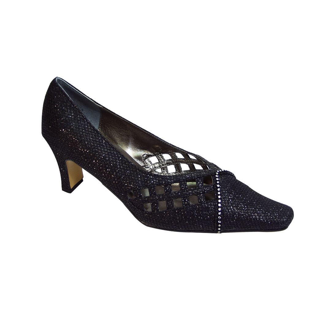 wide width dress pumps