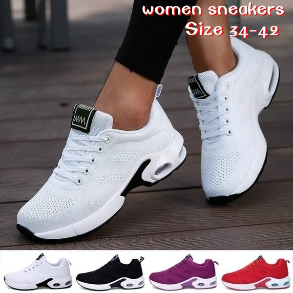 comfortable tennis shoes for women