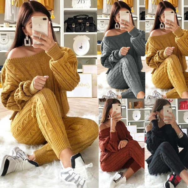 Knit hot sale jogging suit