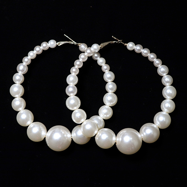 Luxury Imitation Pearl Hoops Earrings 