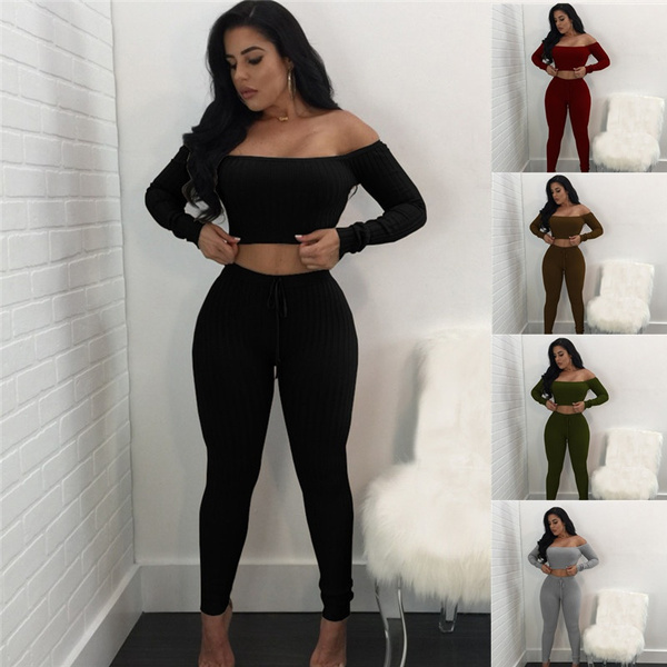 conjunto de mono y crop top