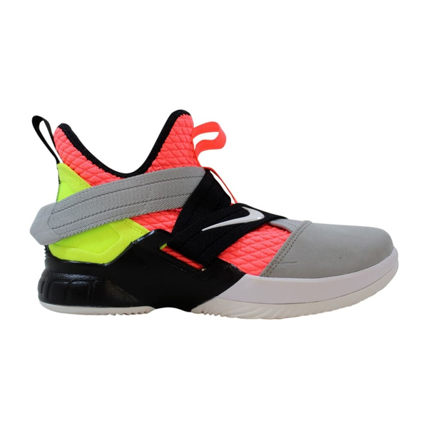 Nike lebron soldier hot sale 12 grade school