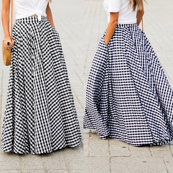 loose pleated skirt