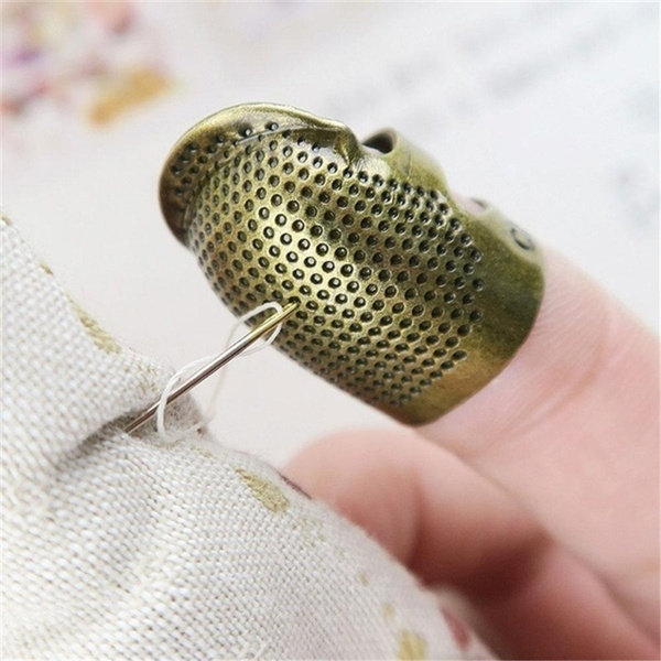 Retro Handworking Sewing Thimble Finger Protector Needlework Metal