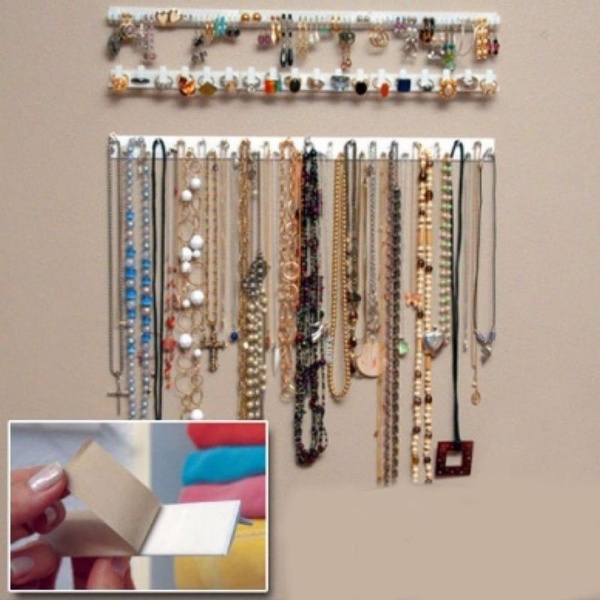 Necklace on sale rack wall