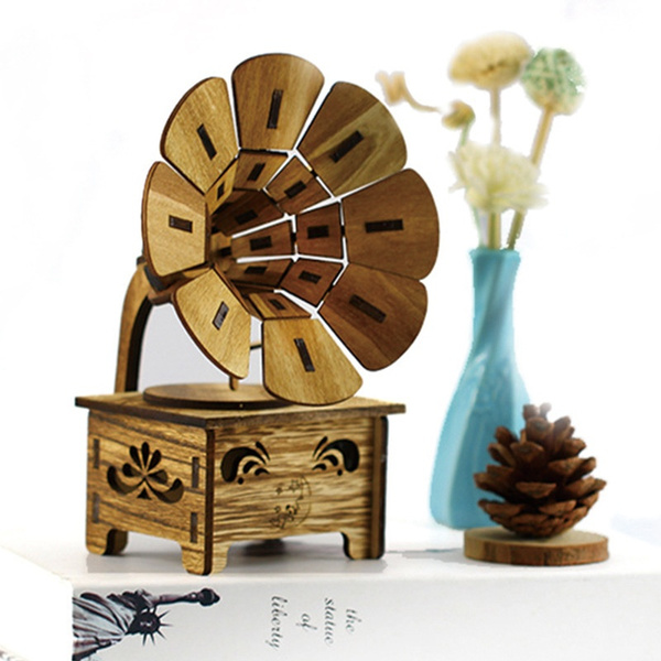 New creative wooden crafts music box ornaments wooden phonograph model