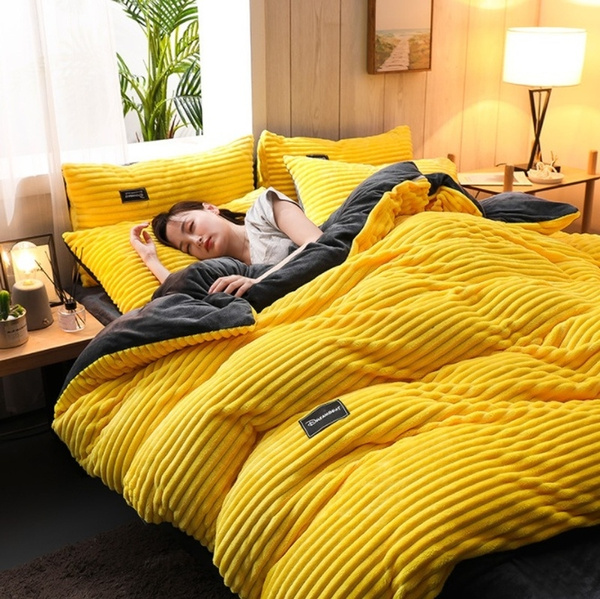 2/3 Pcs/set Thick Coral Flannel Fleece Bedding Quilt Cover Pillowcase  Winter Crystal Velvet Solid Color Bedding Supplies 8 Colors （yellow, Red,  Black, 