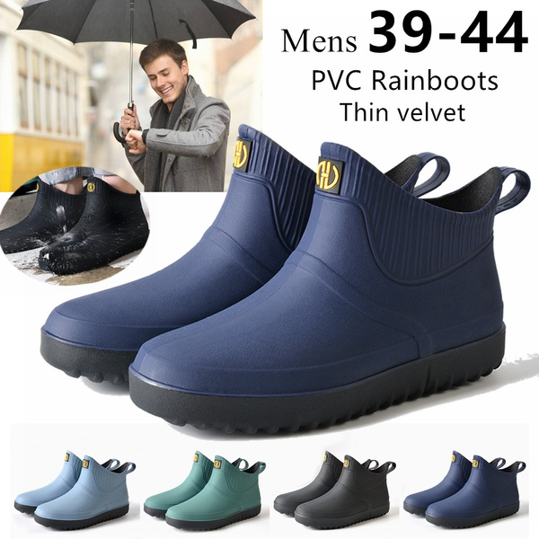 Rubber store rain shoes