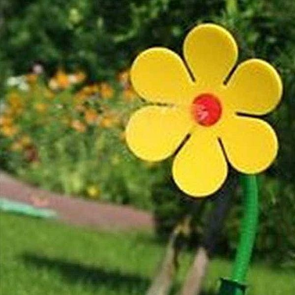 flower water sprinkler toy