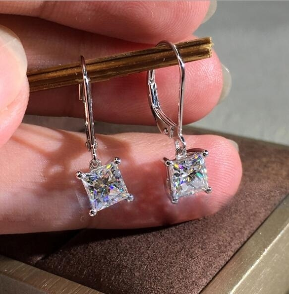 womens silver diamond earrings