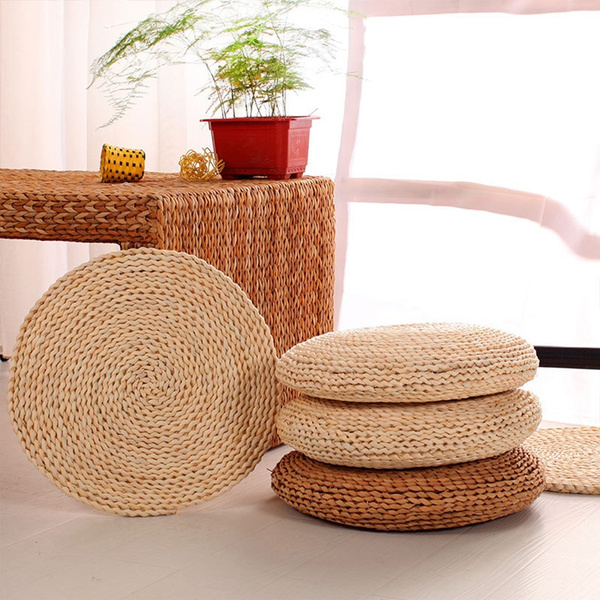 Round straw online cushion