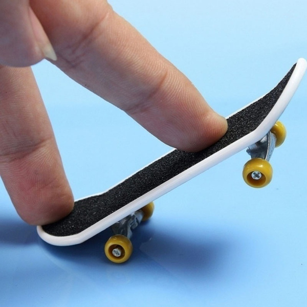 1/4/6PCS New Finger Board Tech Deck Truck Mini Alloy Skateboard Toy Boy Kids  Children Gift( Random Color )