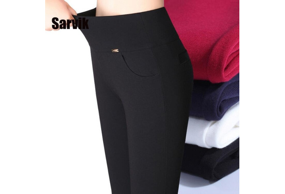 black stretchable pants