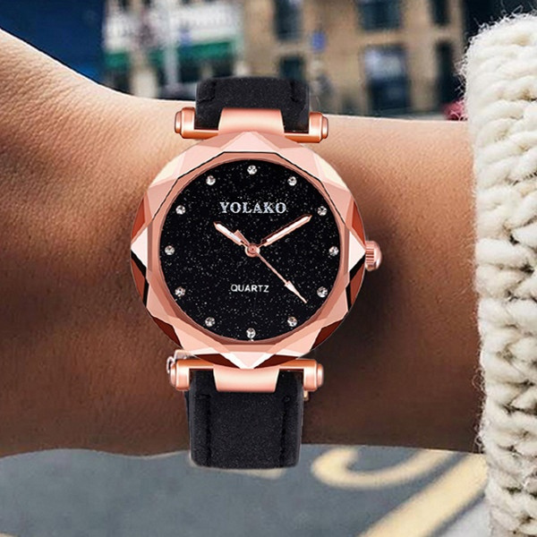 Women s Fashion Watch Geneva Rhinestone Luxury Dress Watch Elegant Women Crystal Quartz Wrist Watches Lady Rose Gold Leather Strap Casual Clock Gift