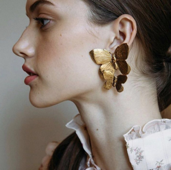 New Fashion Design Women Crystal Acrylic Bird Pendant Statement Earrings Jewelry