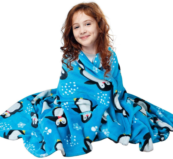 50in x 60in Adults Kids and Children Penguin Throw Blanket Teen Boys Adorable Super-Soft Extra-Large Penguin Blanket for Girls Fleece Penguin Blanket Warm and Cozy Throw for Bed Crib or Couch