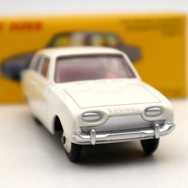 dinky ford taunus