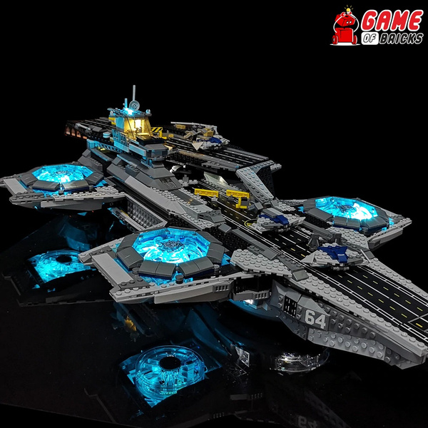 shield helicarrier lego set