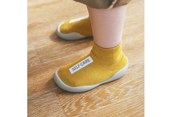 sock booties baby