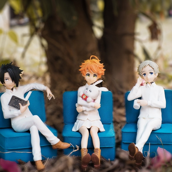 promised neverland action figures