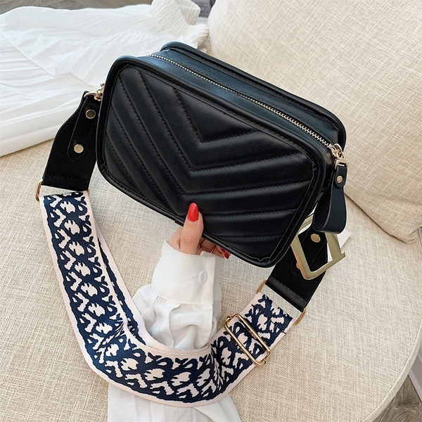 designer chain handbags