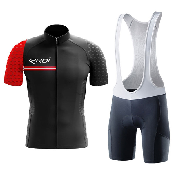 comfortable cycling clothes