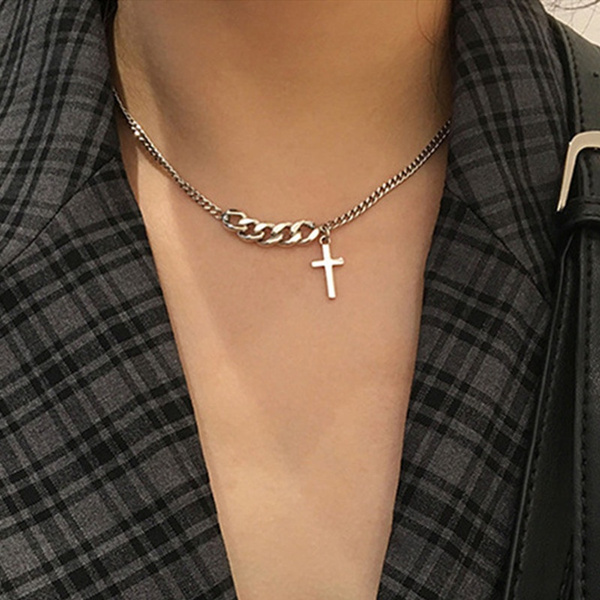 Short 2024 cross necklace