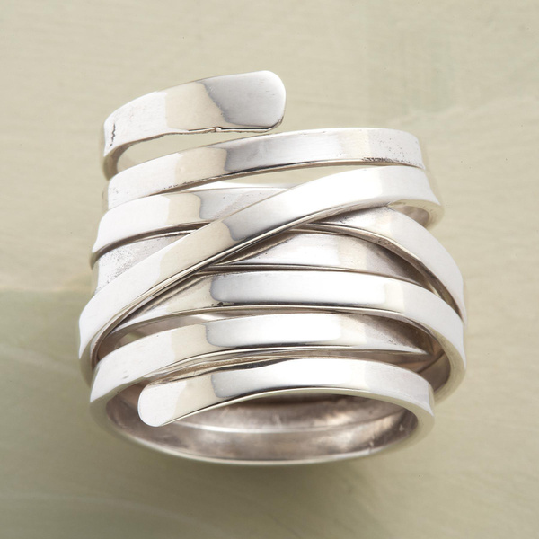 Wrap around clearance ring silver