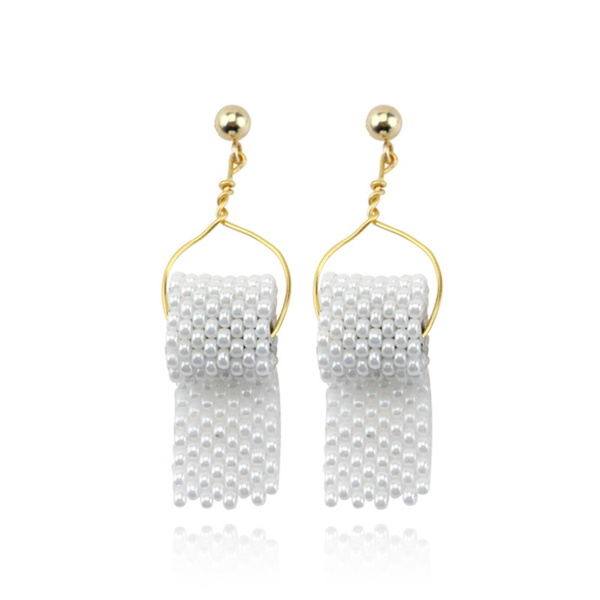 latest earrings for ladies