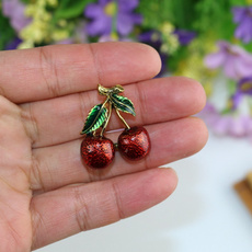 tanakadaisuke Red cherry brooch