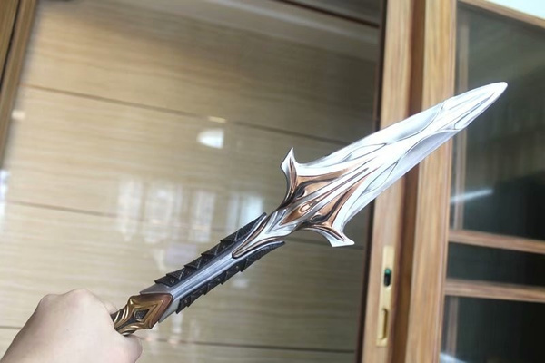 NEW For Assassin/'s Creed Odyssey Broken Spear of Leonidas Replica Cosplay GIFT
