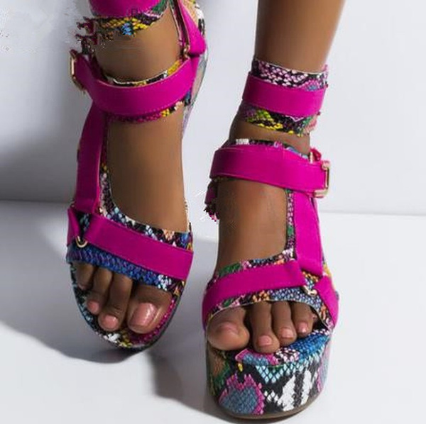 sandale forme serpent