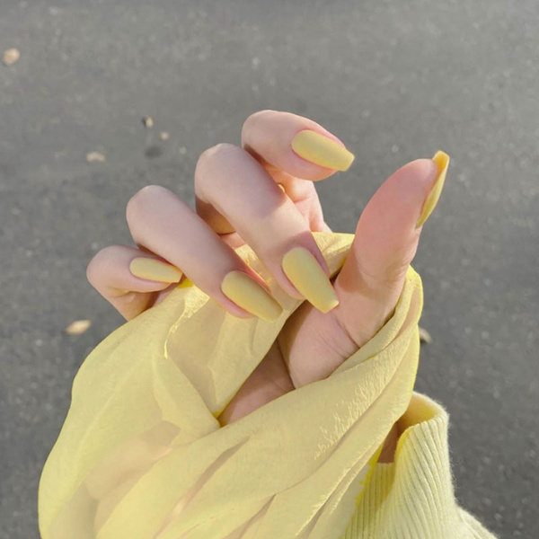 33+ Prettiest Ideas For Yellow Gel Nails [2024]