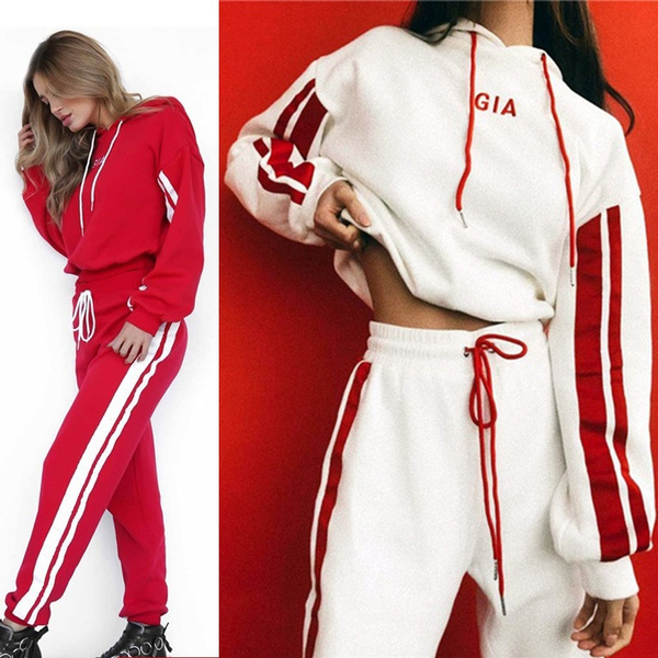 crop moletom com capuz and sweatpants