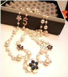 Necklace, pearls, Multi-layer, camellia