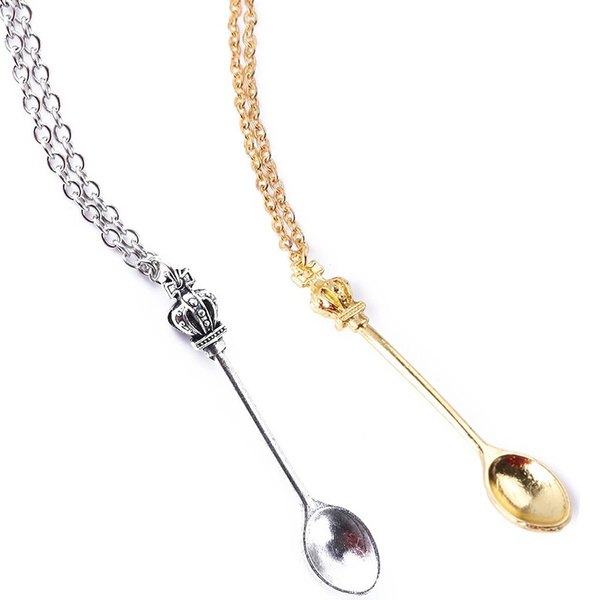 Snuff Necklace with Spoon Pendant