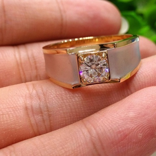 pink sapphire and diamond yellow gold ring