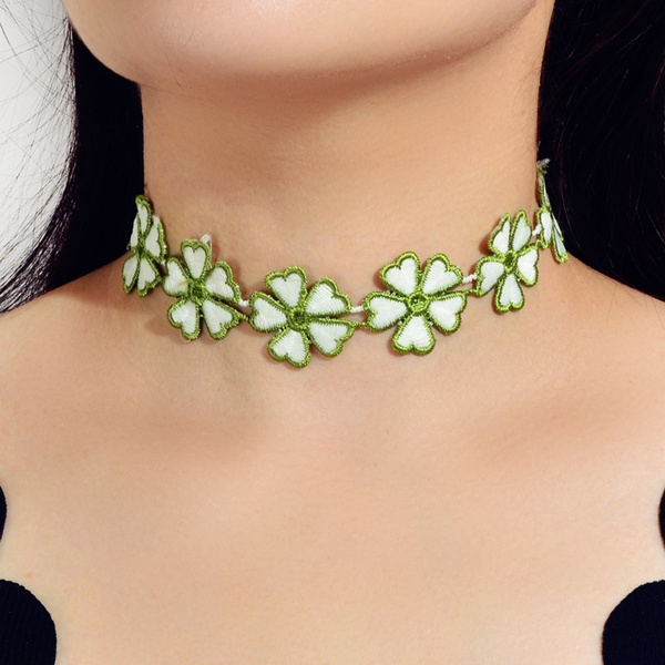 green necklace flower