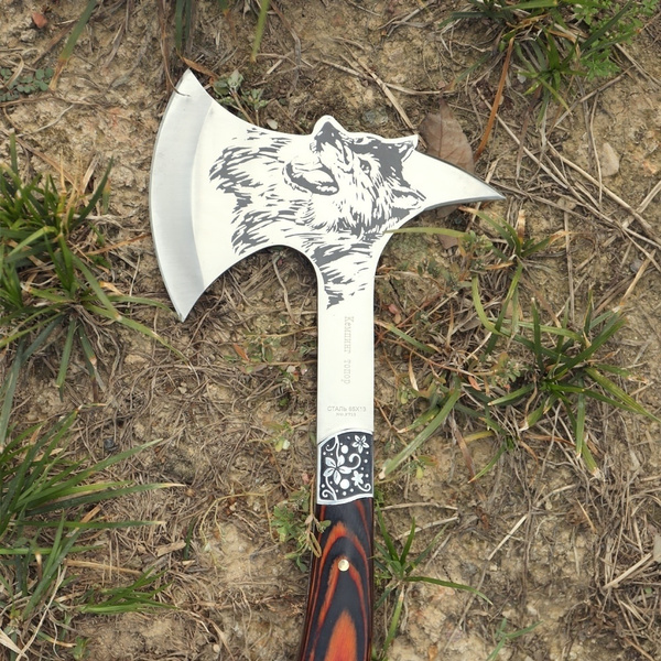 Mountain Wolf Head Knife