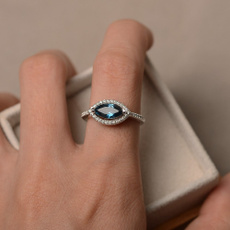 Blues, horse, eye, gemstone rings
