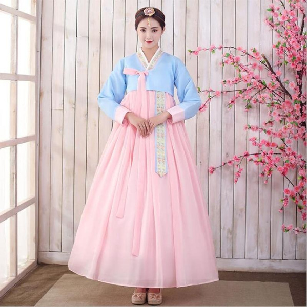 traditional korean hanbok female