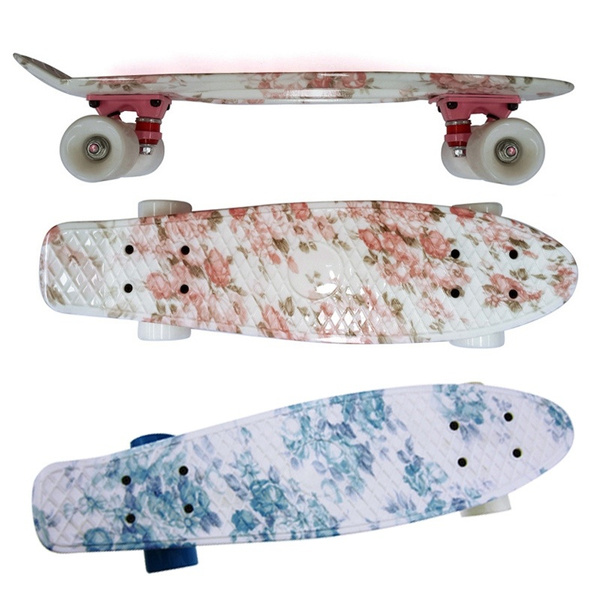 Cruiser Complet Floral Stipe – 8.4 X 29.4 Pouces – Planche 7 Plis, Trucks, Grips Et Roues Inclus – Déjà Monté
