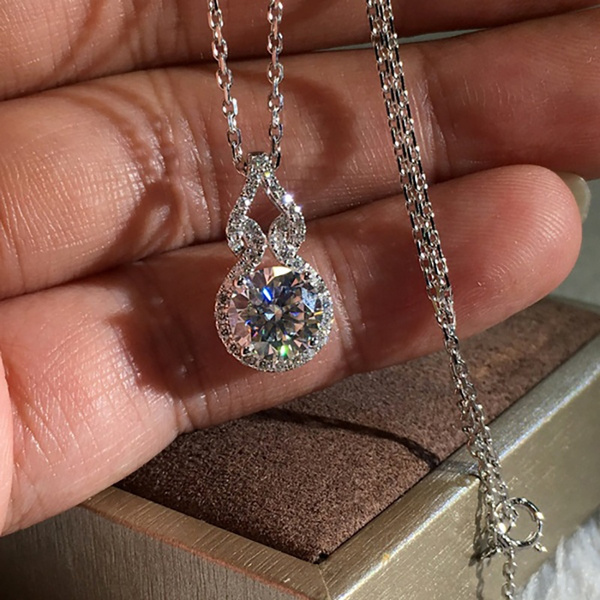 diamond moissanite pendant necklaces