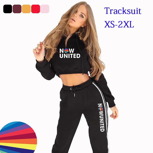 Cropped jogging online suit